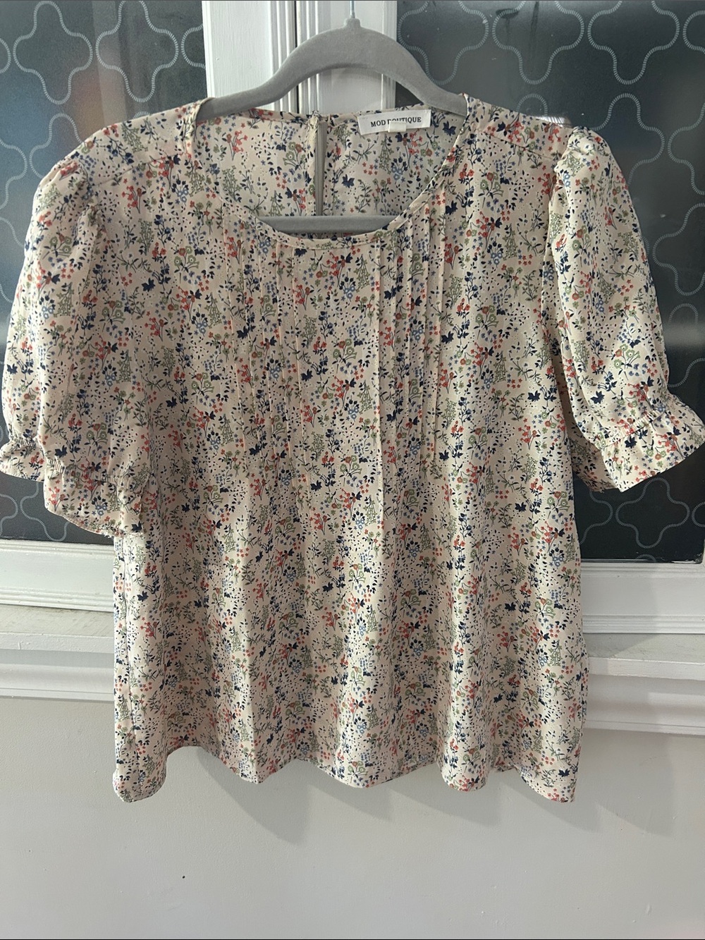 Floral Puff-Sleeve Pinky Cream Blouse